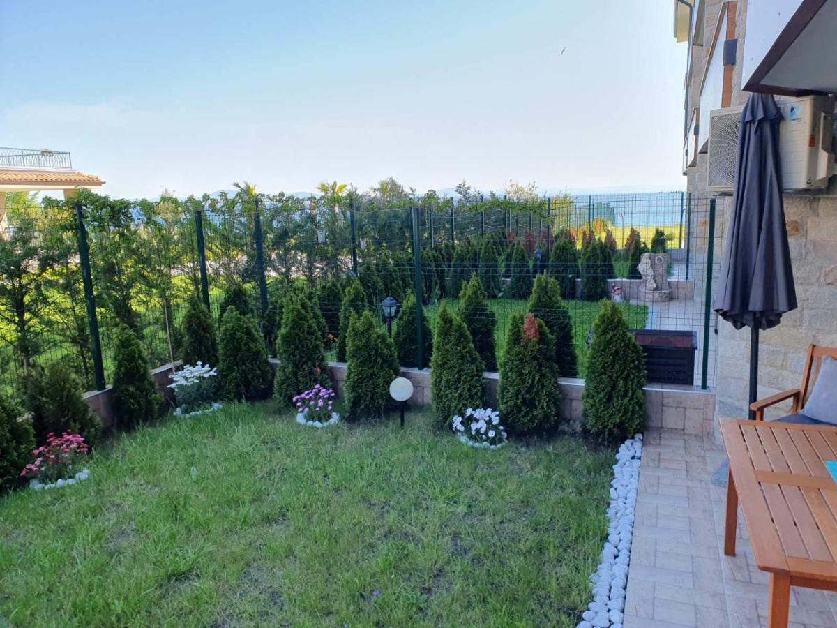 Ferienwohnung Sarafovo Sea Star Burgas City Exterior foto